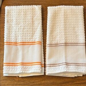 Set of Two Dohler Cotton Cross Stitch Towels
24”x15”- NWT
